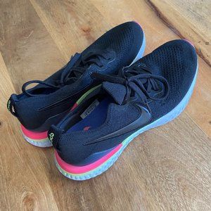 Nike Epic React Flyknit 2